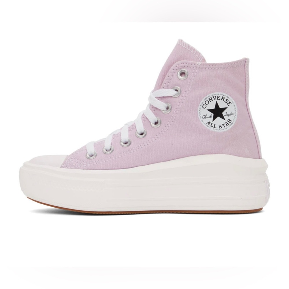 Lilac purple converse move